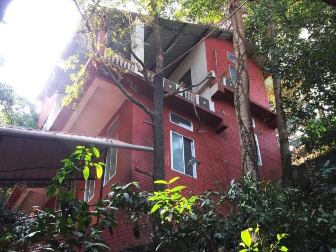 Hilltop Lodge Guwahati Exterior photo